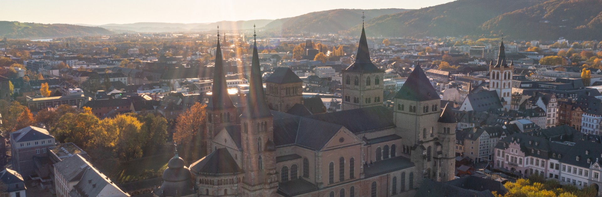 Aerial view of the City of Trier in autumn. - © Victor Beusch / Trier Tourismus und Marketing GmbH