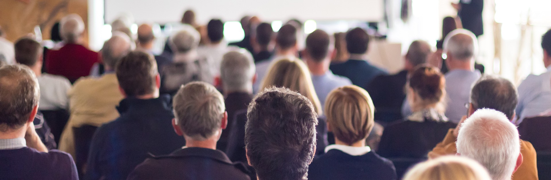 Kongress - © Header: Matej Kastelic/shutterstock.com